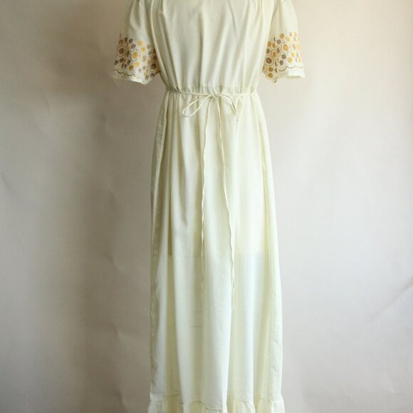 Vintage 1970s Dress, Yellow Embroidered Boho Maxidress with Empire Waist and Bow - Picture 10 of 10